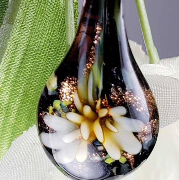 Earrings - Picture 2 of 2